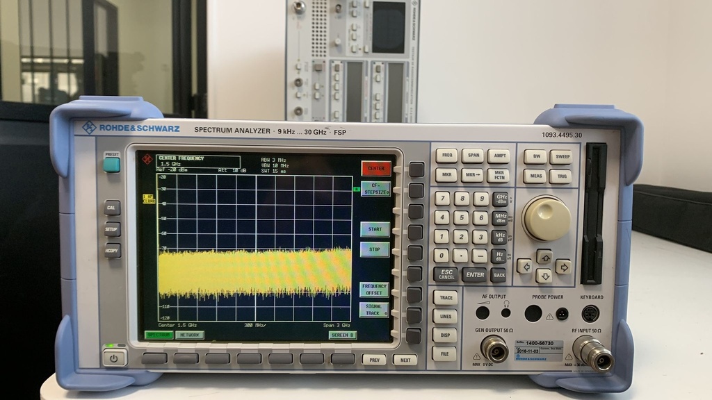 Rohde & Schwarz FSP30 Analyseur de Spectre 9kHz-30GHz Options B9/B10 Reconditionné